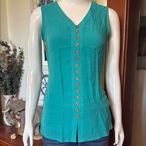 NWT papillon size XS Teal Sleeveless Button-Up Top